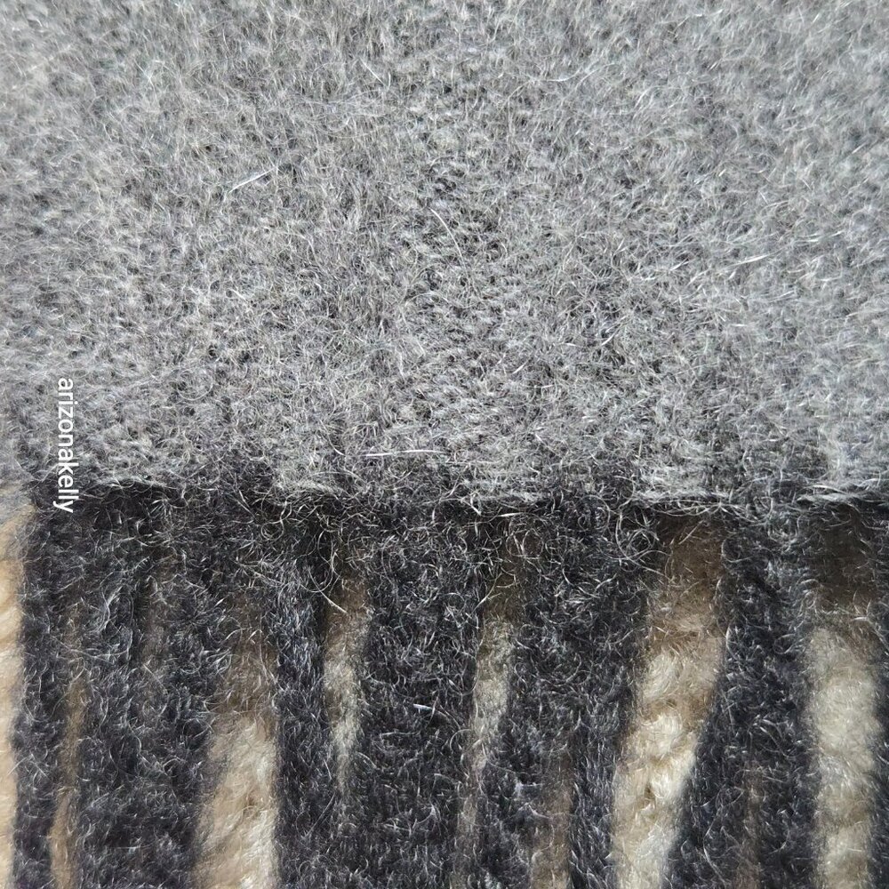 NWOT Begg x Co Cashmere Grey Fringe Scarf - Picture 6 of 12